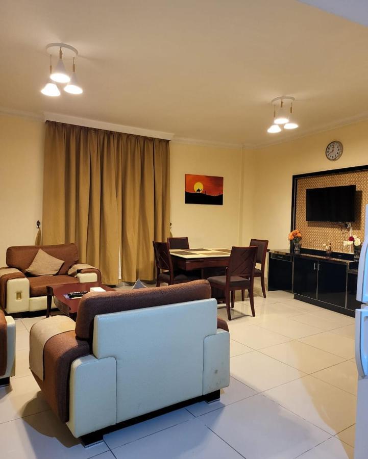 Crown Palace Hotel Ajman Eksteriør billede